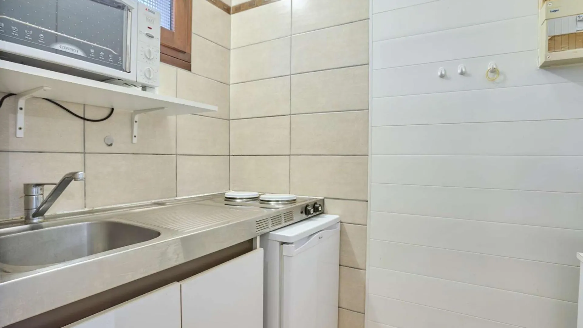 Апартаменты Charmant T1 bis pour 2 avec balcon et parking, proche parc thermal - FR-1-841-72 Казобон